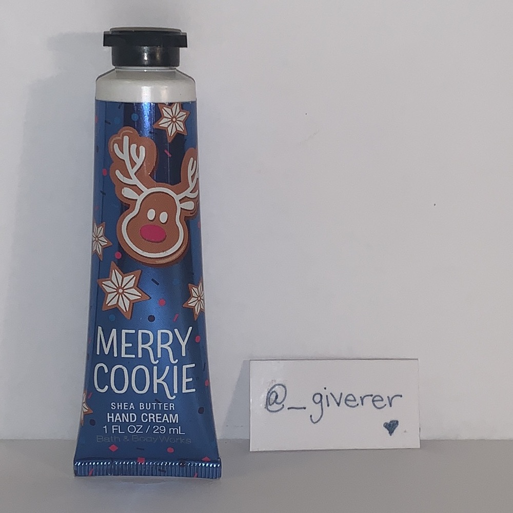 Merry Cookie 🍪 Hand Cream Bath & Body Works